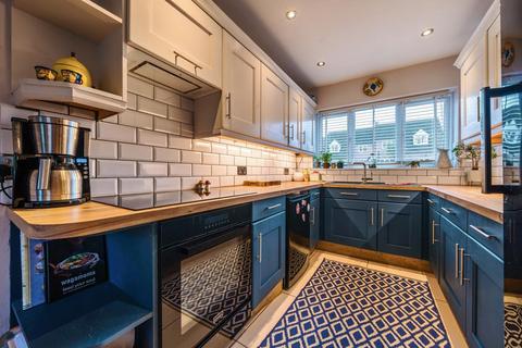 4 bedroom detached house for sale, Stow-On-The-Wold,  Gloucestershire,  GL54