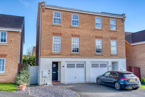 3 bedroom semi-detached house for sale, Celtic Fields, Worksop, S81