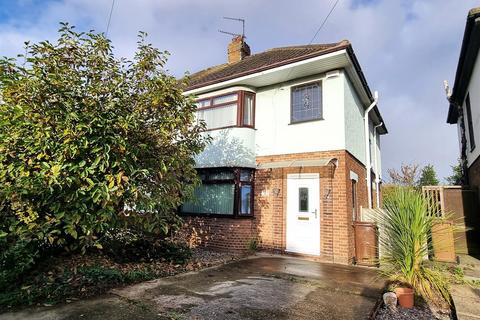 2 bedroom semi-detached house for sale, Middleton Road, Gorleston