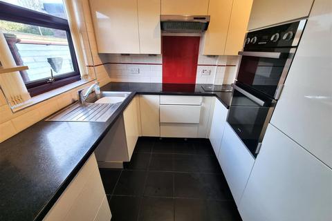 2 bedroom semi-detached house for sale, Middleton Road, Gorleston