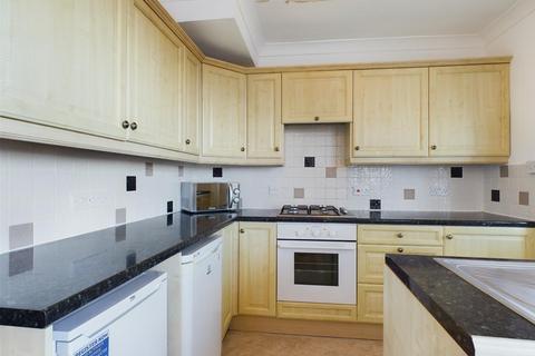 4 bedroom terraced house to rent, Carlyle Avenue, Brighton