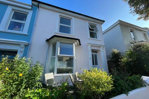 4 bedroom house to rent, Trelawney Road, Falmouth