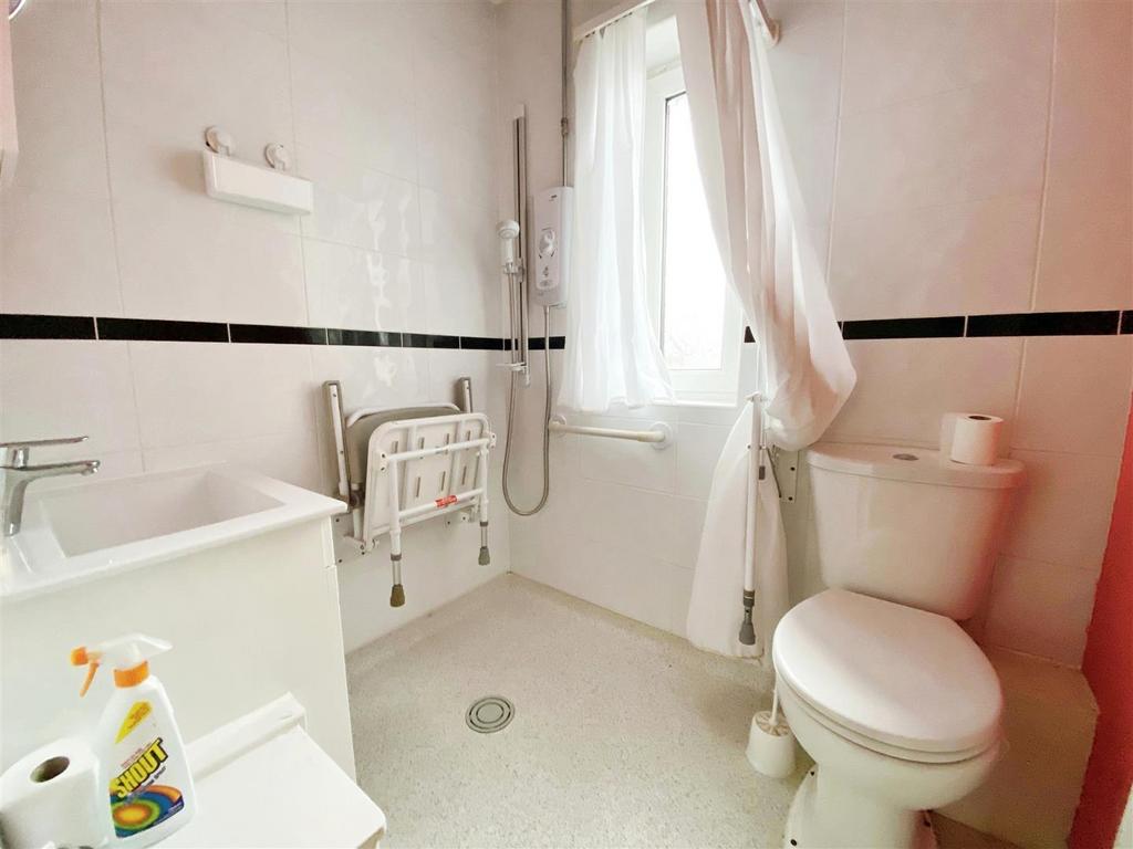 7526bc73-Wet 20 Room.jpg