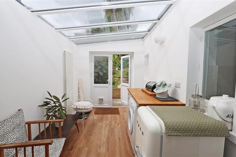 12 Churchill Road, South Croydon, CR2 6HA