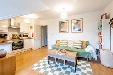 1 bedroom flat to rent, Archway Road, Highgate, London, N6