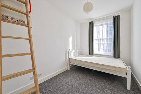 4 bedroom flat to rent, Princess Street, Elephant and Castle, London, SE1