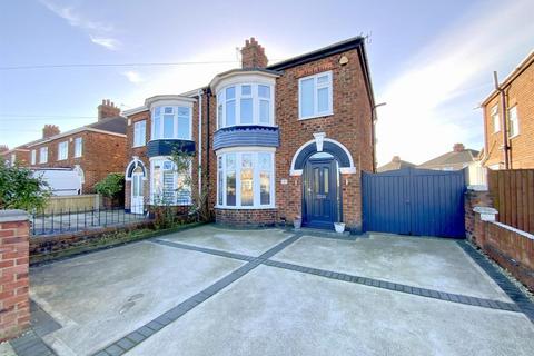 3 bedroom semi-detached house for sale, Queen Mary Avenue, Cleethorpes