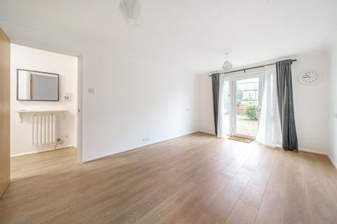 1 bedroom apartment for sale, Boileau Road, London