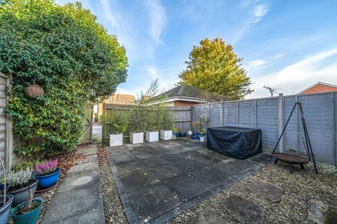 24 Broadmere Road, Beggarwood, Basingstoke, RG22 4FP