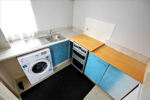 331 Redford Close, Feltham, TW13 4TJ