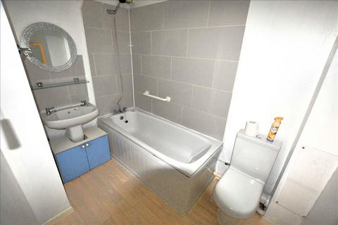 331 Redford Close, Feltham, TW13 4TJ