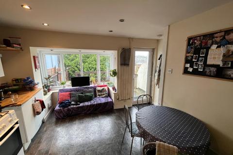 4 bedroom house to rent, West Street, Penryn