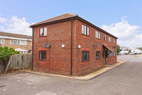 2 bedroom flat for sale, Brougham Walk, Worthing