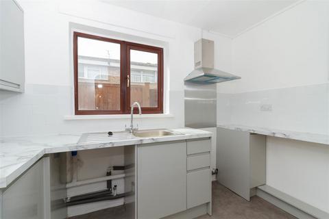 2 bedroom flat for sale, Brougham Walk, Worthing