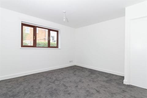 2 bedroom flat for sale, Brougham Walk, Worthing