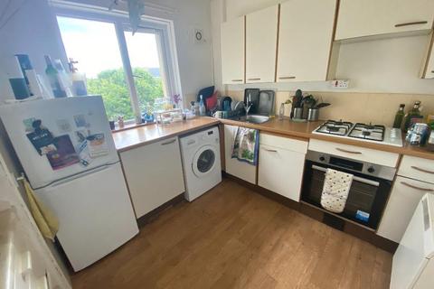 2 bedroom flat to rent, Rankin Drive, Blackford, Edinburgh, EH9