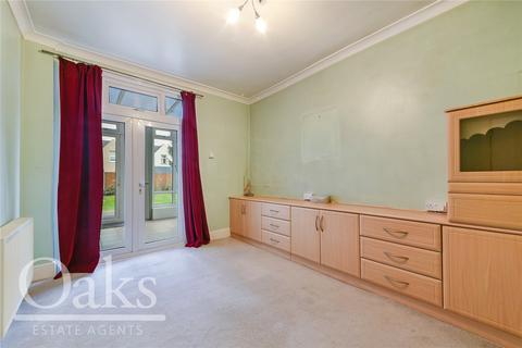 3 bedroom semi-detached house for sale, Teevan Road, Addiscombe