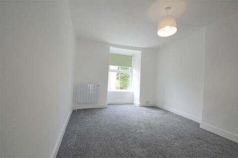 2 bedroom flat to rent, First Floor Flat 51A Eastgate, Cowbridge, Vale of Glaorgan, CF71 7EL