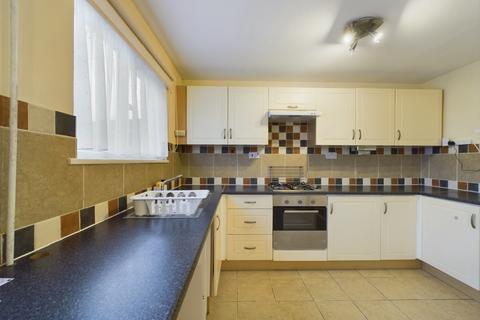 4 bedroom end of terrace house to rent, Orton Goldhay, Cambridgeshire PE2