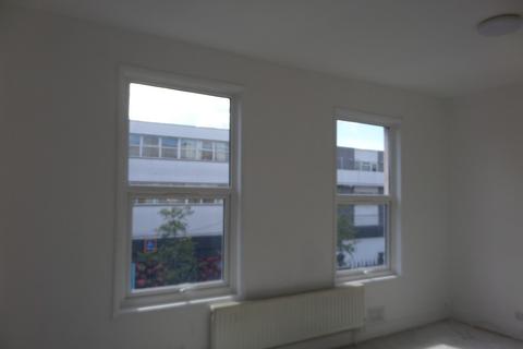 1 bedroom flat to rent, Station Road, London SE25