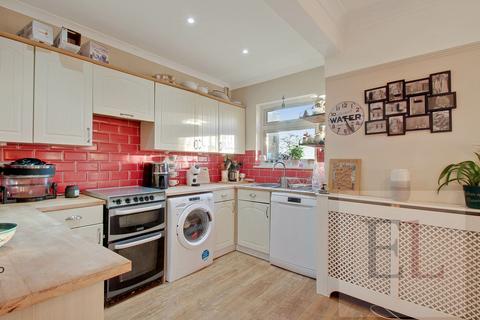 4 bedroom end of terrace house for sale, Torbay Road, Harrow HA2