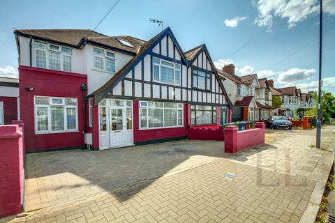 5 bedroom semi-detached house for sale, Cavendish Avenue, Harrow HA1