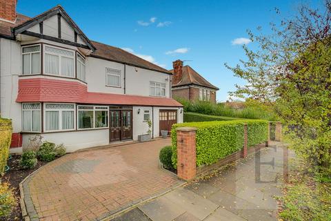 4 bedroom semi-detached house for sale, Blockley Road, Wembley HA0