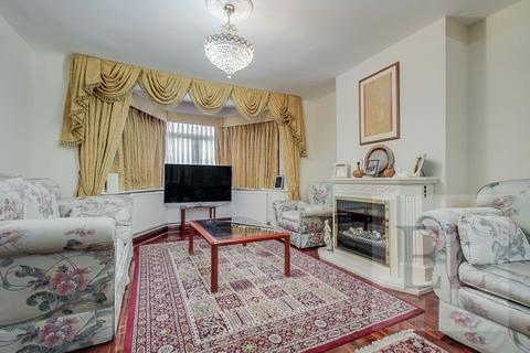 4 bedroom semi-detached house for sale, Blockley Road, Wembley HA0