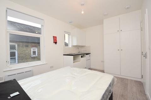 1 bedroom apartment to rent, 30a Bushey Hall Road, Bushey WD23