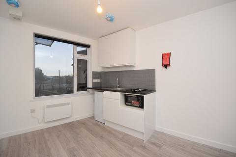 1 bedroom property to rent, 110a Victoria Road, Ruislip HA4