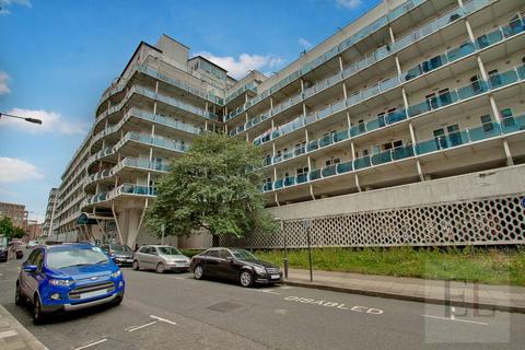 2 bedroom apartment to rent, Lyon Road, Harrow HA1