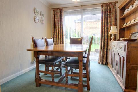 4 bedroom detached house for sale, Hambling Drive, Beverley