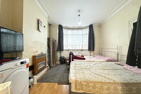 3 bedroom terraced house for sale, Monega Road, London