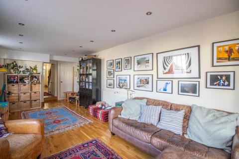 5 bedroom end of terrace house to rent, Tenison Road, Cambridge