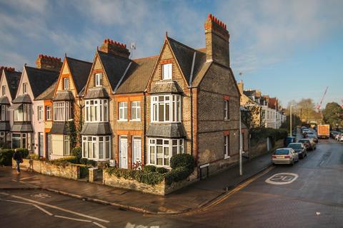 5 bedroom end of terrace house to rent, Tenison Road, Cambridge