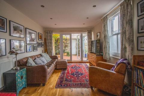 5 bedroom end of terrace house to rent, Tenison Road, Cambridge