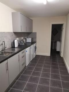 1 bedroom flat to rent, Spring Grove Road, Hounslow TW3