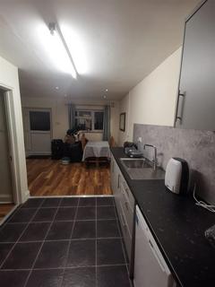 1 bedroom flat to rent, Spring Grove Road, Hounslow TW3