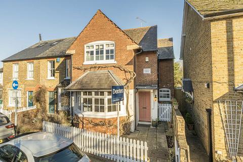 3 bedroom detached house for sale, Green Street, Sunbury-On-Thames TW16