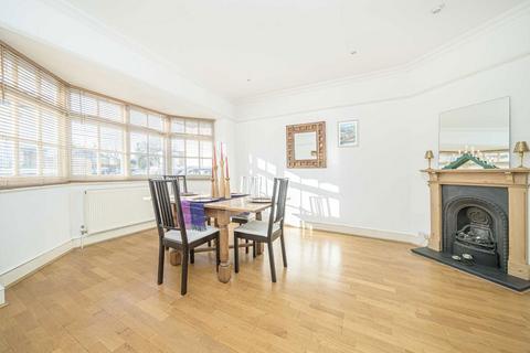 3 bedroom detached house for sale, Green Street, Sunbury-On-Thames TW16