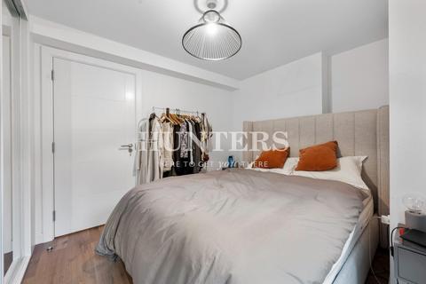 1 bedroom flat for sale, Oxford Road, London