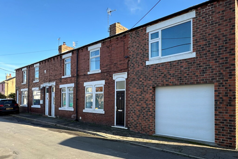 3 bedroom end of terrace house to rent, John Street, Great Ayton, Middlesbrough