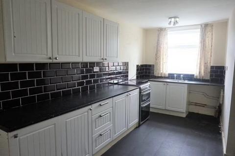 3 bedroom terraced house to rent, Kempsey Close, Redditch