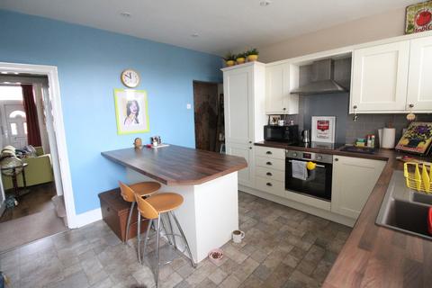 3 bedroom terraced house for sale, Fell Lane, Keighley, BD22