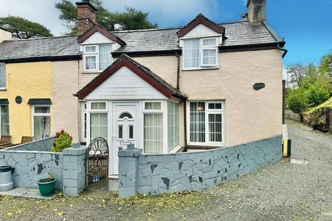 2 bedroom end of terrace house for sale, Dolhyfryd, Llanrwst