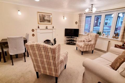 2 bedroom retirement property for sale, Burcot Court, Four Oaks Road, Four Oaks