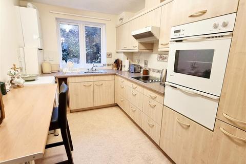 2 bedroom retirement property for sale, Burcot Court, Four Oaks Road, Four Oaks