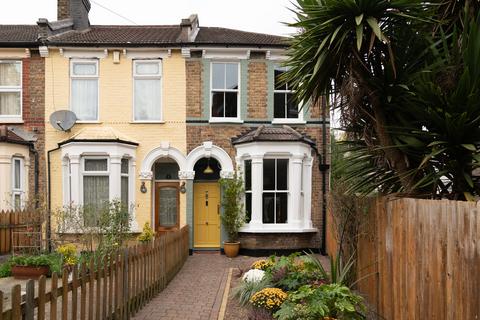 3 bedroom end of terrace house for sale, Barmeston Road, London SE6