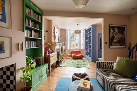 26 Barmeston Road, London, SE6 3BH