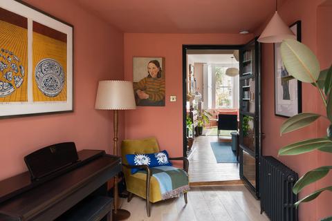 26 Barmeston Road, London, SE6 3BH